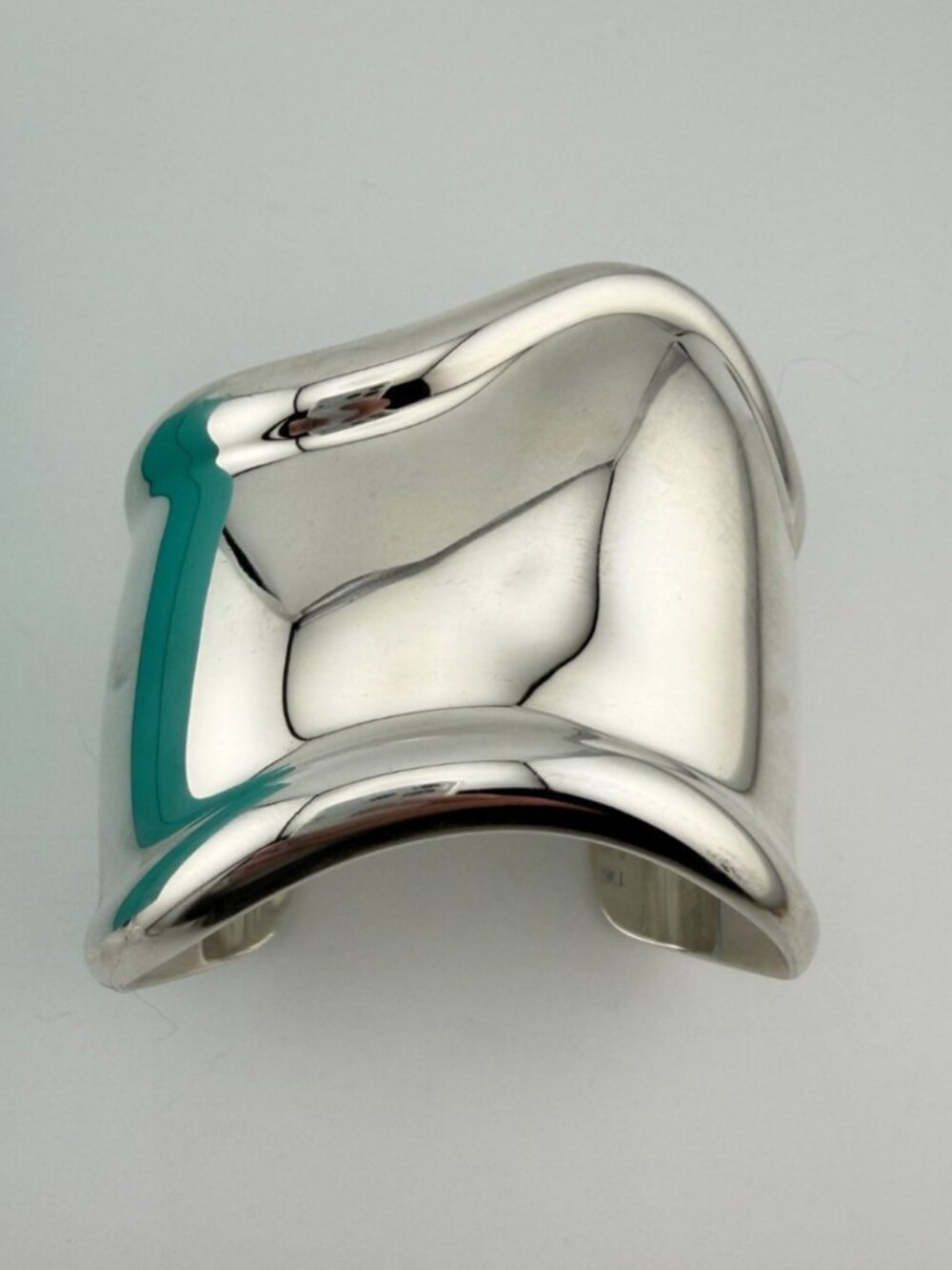 Tiffany & Co. Peretti Medium Bone Cuff Sterling Silver 6in 80g Right Wrist